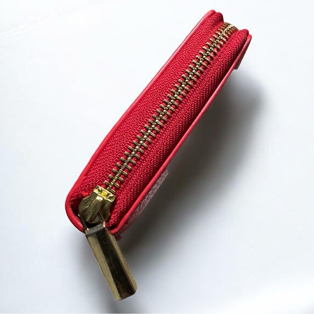 Tory Burch Red Zip-Around Pebbled Leather Wallet GUC - Picture 3 of 9